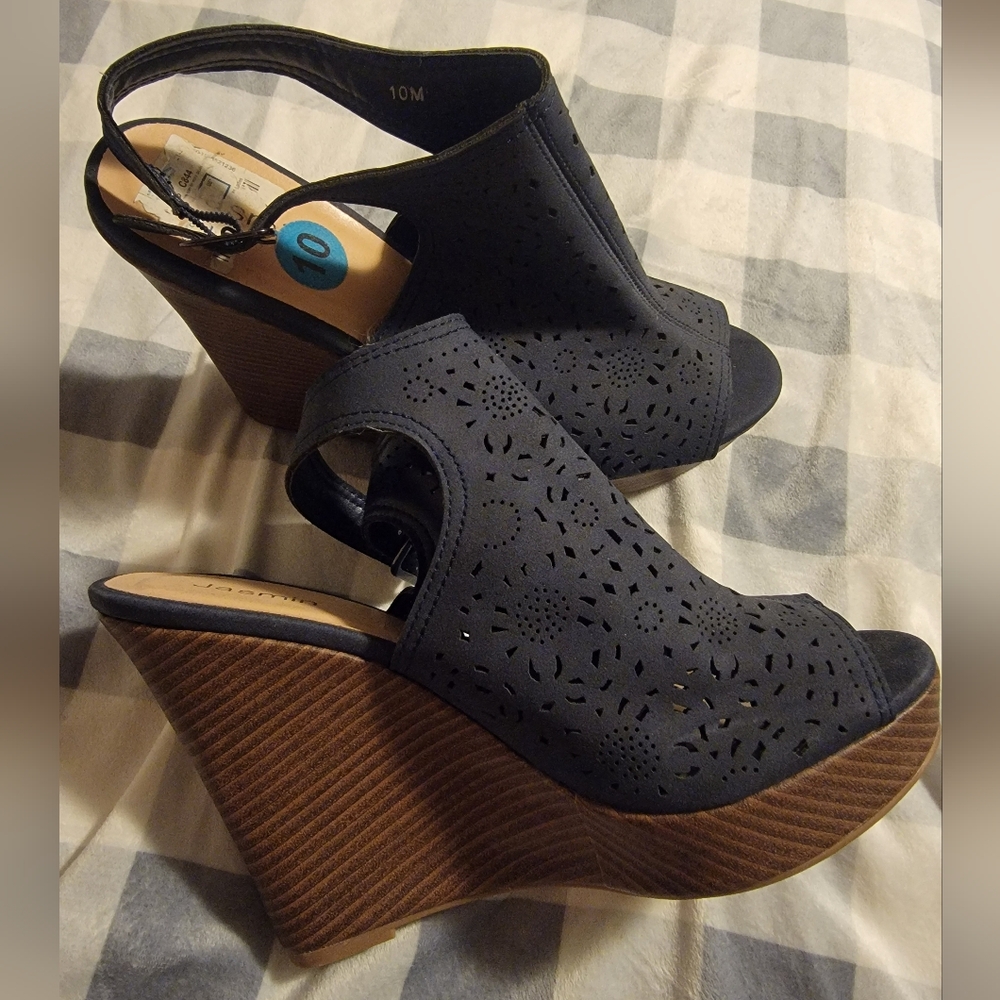 Jasmine Peep Toe Wedges